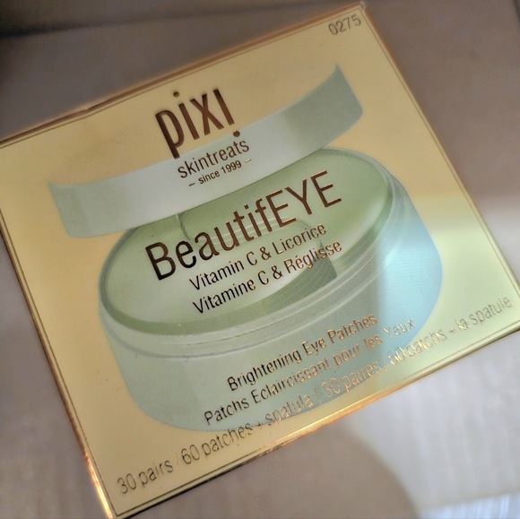 Pixi BeautifEYE Brightening Eye Patches with Vitamin C - 60ct - Picture 9 of 11